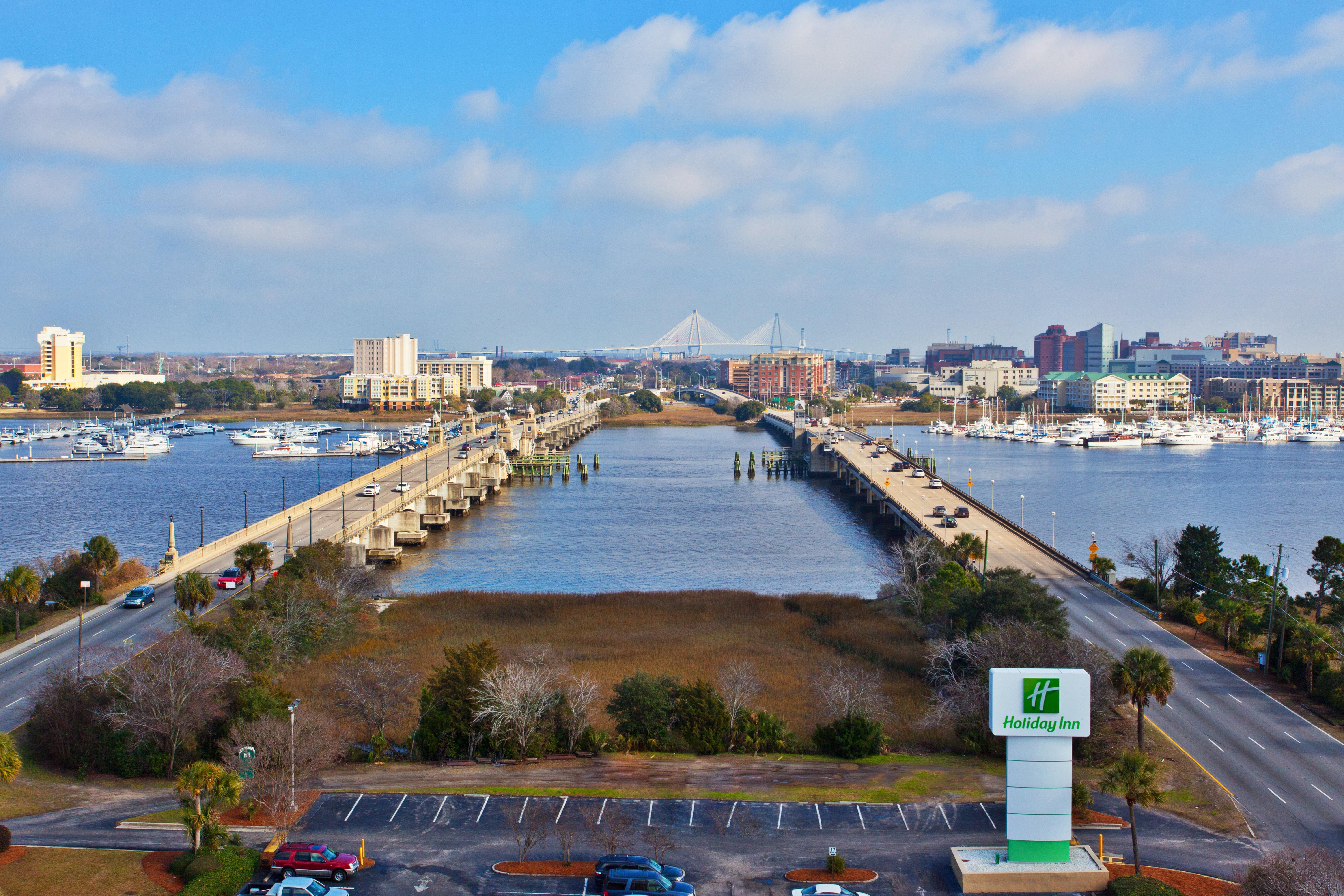 Holiday Inn Charleston-Riverview, An Ihg Hotel Екстериор снимка